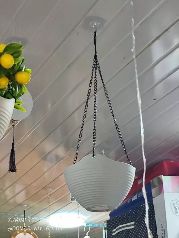 Кашпо уличное подвесное