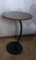 Столик журнальный круглый лофт коричневый +черный ( walnut+black frame) ЯТТ Домашний Уголок