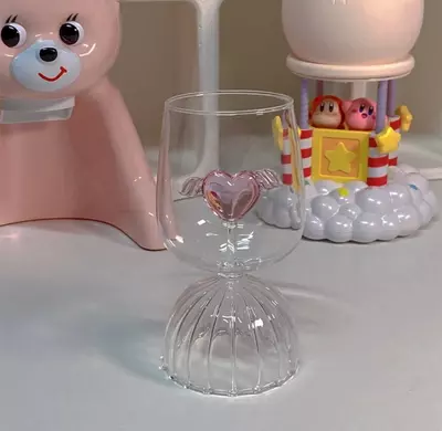 бокал для вина во французском стиле