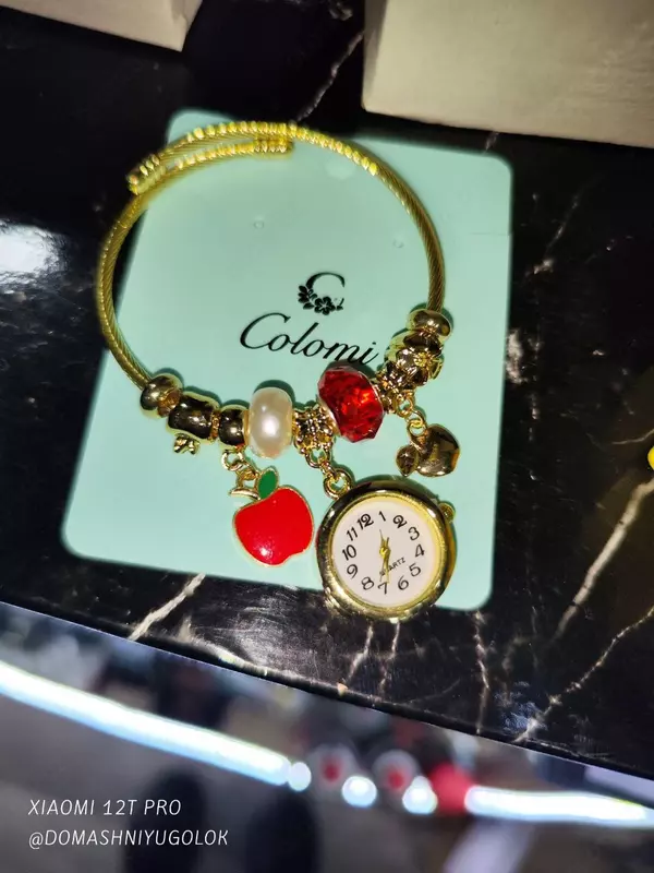 Часы-браслет