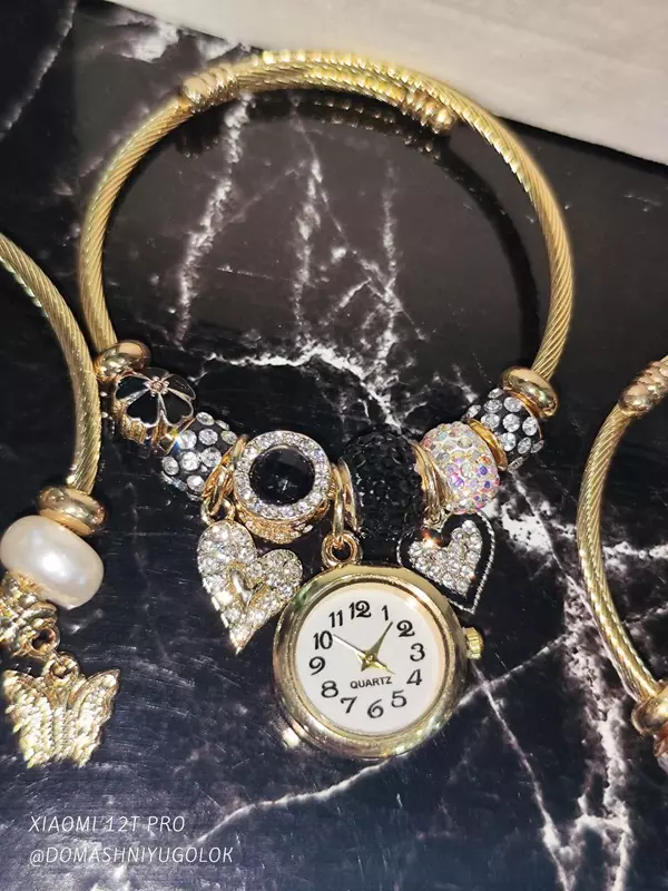 Часы-браслет