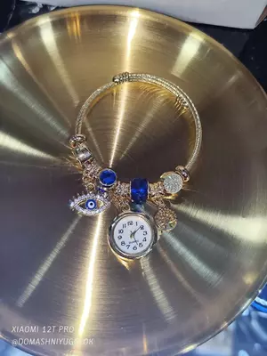 Часы-браслет