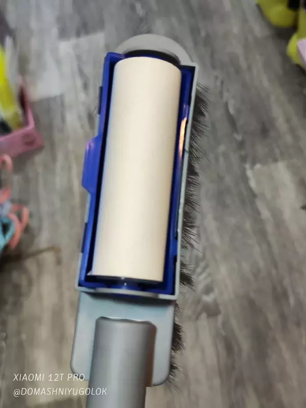 Многоразовый липкий валик-щетка 2 в 1