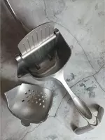 Механическая соковыжималка (большая) - "Domashniy ugolok" XK