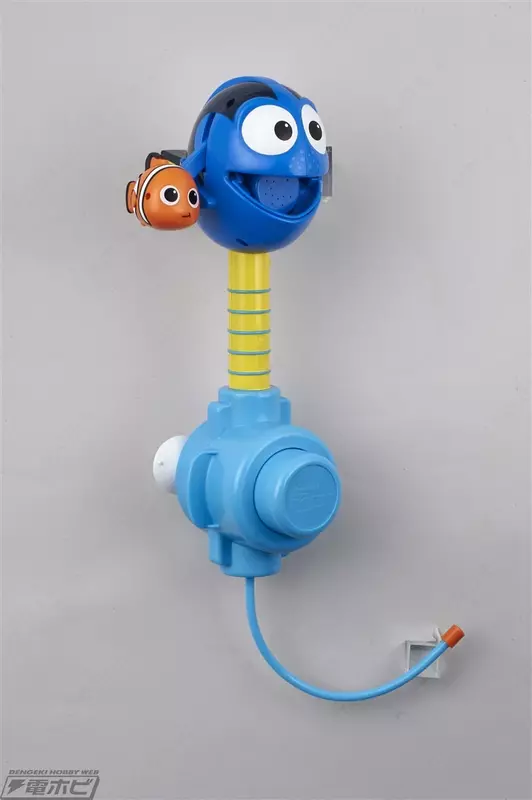 Игрушка Рыбка с фонтанчиком для ванной