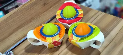 Механическая соковыжималка ЯТТ "Домашний Уголок"