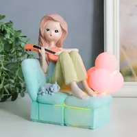  Сувенир полистоун свет Девчонка на диване с гитарой/пёсиком (микс 13х7 5х16 см) - 