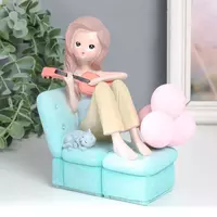  Сувенир полистоун свет Девчонка на диване с гитарой/пёсиком (микс 13х7 5х16 см) Chakana savdo