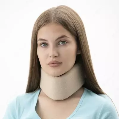 Шейный бандаж с анатомической конструкцией