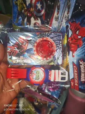 Комплект из замечательных игрушек с символикой любимого героя