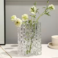 Настольная декоративная ваза в скандинавском современном стиле