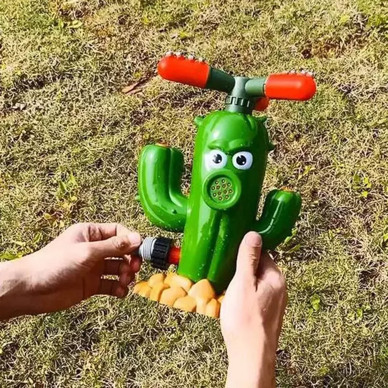 Садовая игрушка спринклер - разбрызгиватель воды в форме кактуса