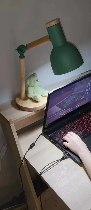 Настольная лампа в скандинавском стиле (5 расцветок)