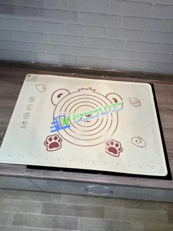 Силиконовый коврик для раскатки теста и выпечки (70*50см.).