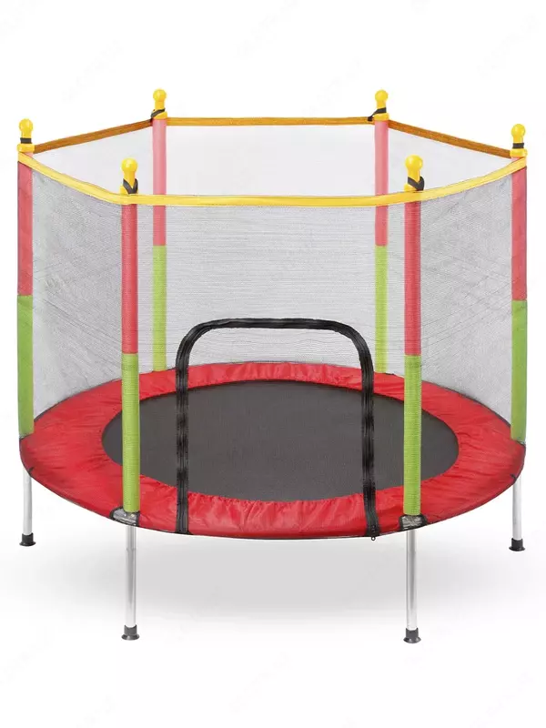 Батут с защитной сеткой для дома или для дачного участка.