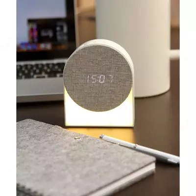 Креативная музыкальная колонка со световым дизайном - 195 000 сум / шт.