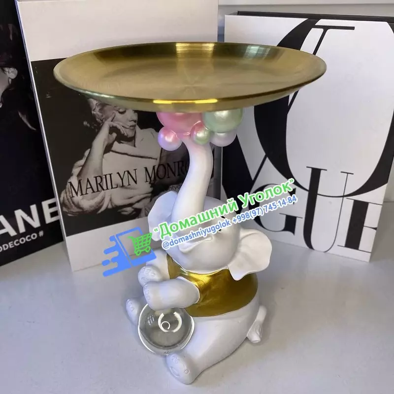 Ключница в форме радостного слоненка с шарами и с лампой