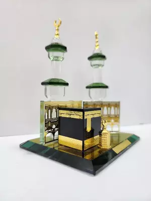 Красивый сувенир "Исламская модель Каабы и Масджида с 2 минаретами"