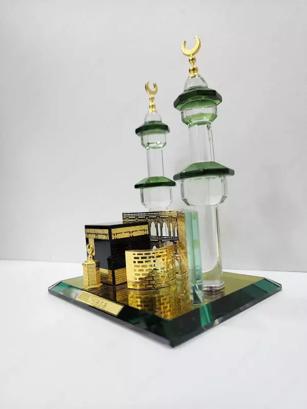 Красивый сувенир "Исламская модель Каабы и Масджида с 2 минаретами" - 180 000 сум