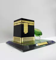 Сувенир "Кааба и кусочек хрусталя со словами «Величие АЛЛАХА». Только в розницу