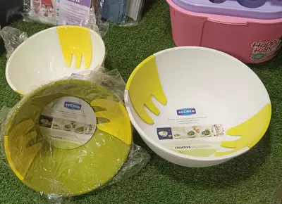 Салатник с ручками  Hands On™ (28