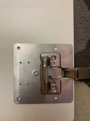 Пластина для ремонта петель боковой панели шкафа (маленькие)