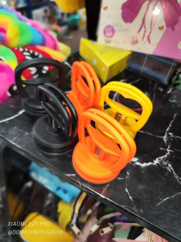 Универсальная вакуумная присоска