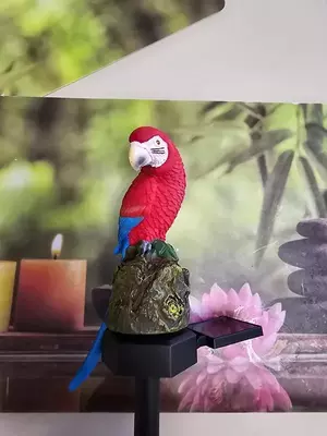 Беспроводной садовый фонарь в форме Попугая (красный)