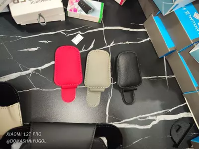 Автомобильный магнитный держатель для солнцезащитных очков