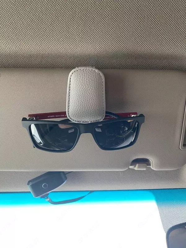 Держатель для очков c магнитным зажимом 50 000 сум - ЯТТ "Домашний Уголок"