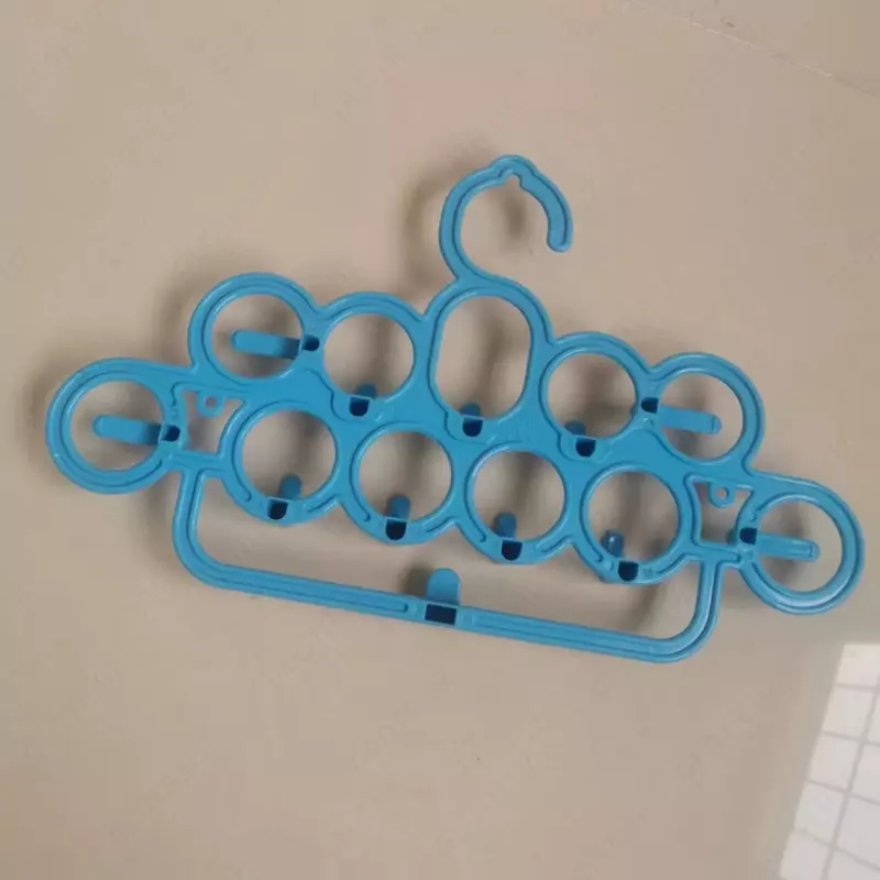 Многофункциональная вешалка с крючками и висячими петлями