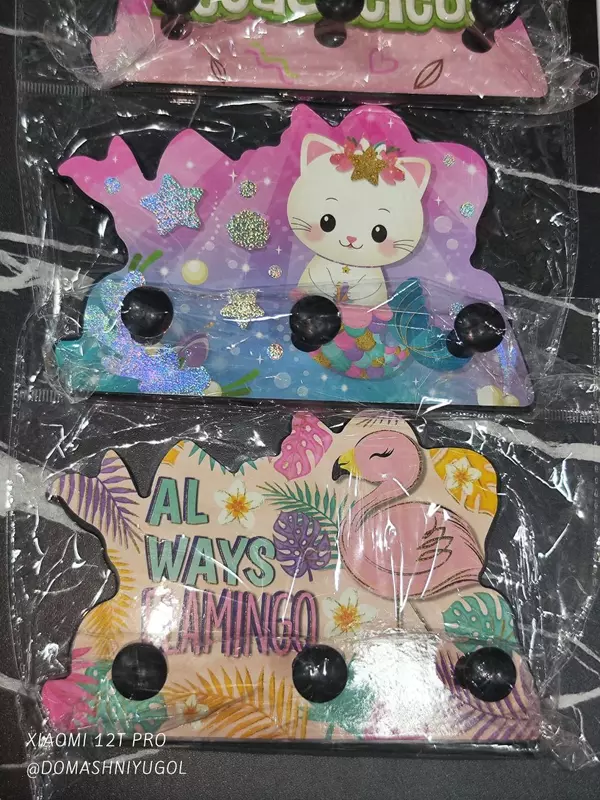 Универсальные настенные крючки в виде смайлика (6 шт.)