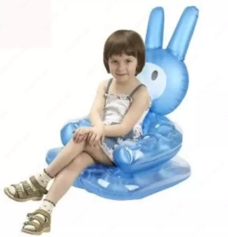 Детское надувное кресло (70х43см.)