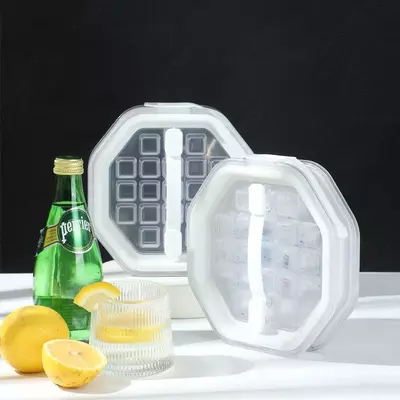 Портативная силиконовая форма для льда в виде бутылки 2 в 1 - 150 000 сум / шт.