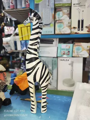 Декоративная фигурка зебры (48см.)