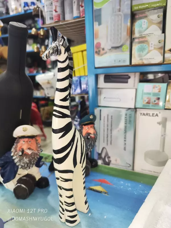 Декоративная фигурка зебры (48см.)