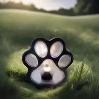  Домашний Уголок - Фонарь садовый на солнечных батареях в форме лапки