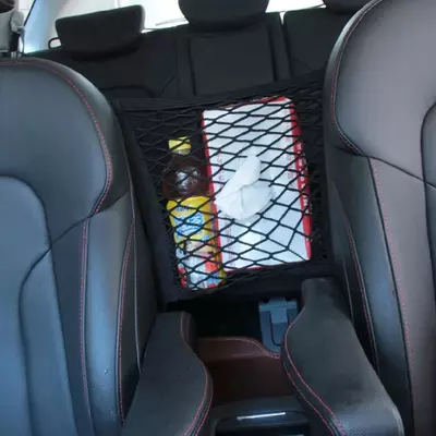 Универсальная сетка-органайзер для заднего сиденья автомобиля.
