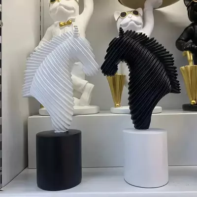 200 000 сум / шт. Абстрактная скульптура "Голова лошади" (26 * 13 см)