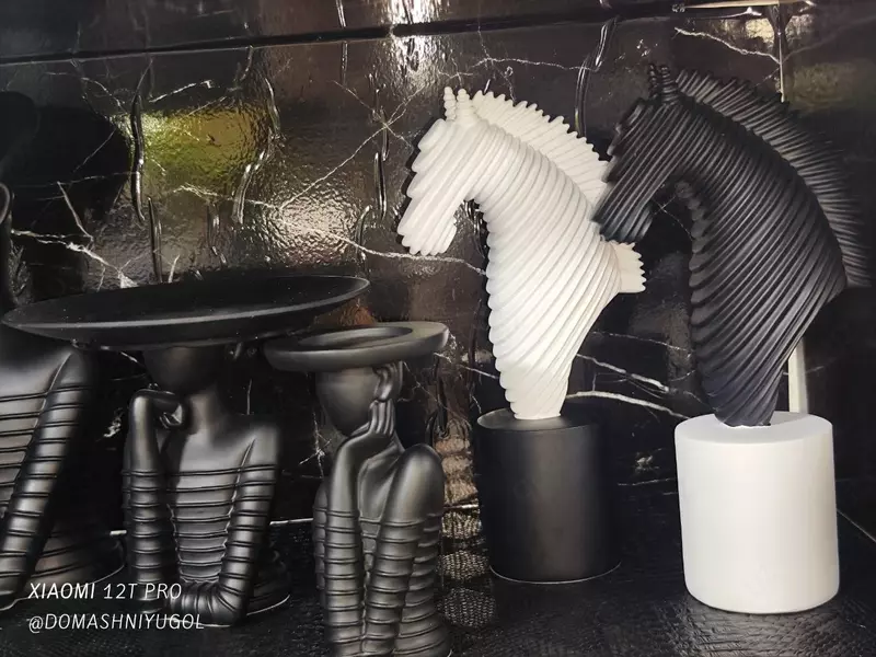 Абстрактная скульптура "Голова лошади" (26 * 13 см)