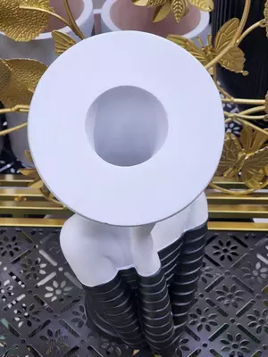 Ваза-поднос-подсвечник в форме декоративной статуэтки Дамочки - 200 000 сум / шт.