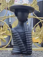 Ваза-поднос-подсвечник в форме декоративной статуэтки Дамочки ЯТТ "Домашний Уголок"