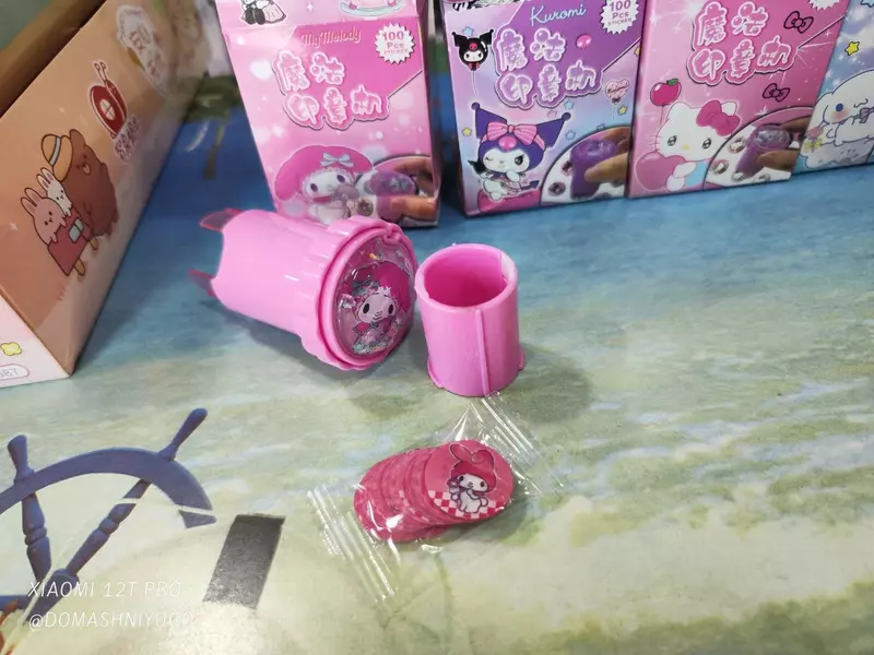 Штампик с наклейками Куроми (100 шт)