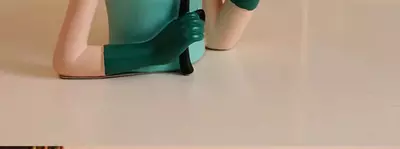 Статуя девушки ЯТТ "Домашний Уголок"