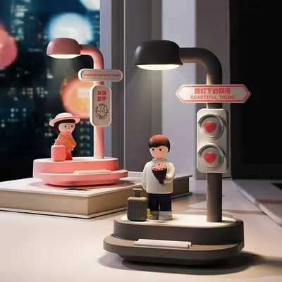 Перезаряжаемая настольная лампа  Перезаряжаемая настольная лампа "Уличный фонарь" (16x10x8 см/6,29x3,93x3,14 дюйма)