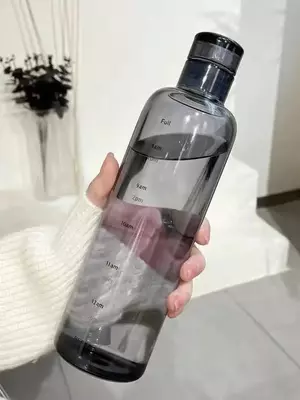 100 000 сум / шт. Стеклянная глянцевая бутылка для воды (500 мл)