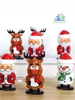 Новогодние заводные игрушки