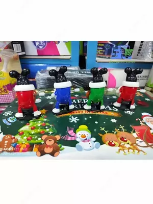 Новогодние заводные игрушки