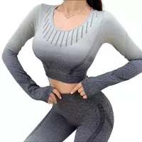 Топ с длинными рукавами омбре (серый цвет) - 370 000 сум