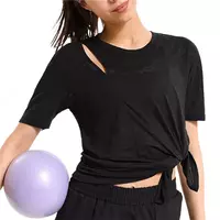 Yon tomondan bog'langan futbolka